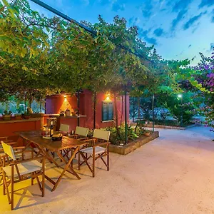 House Bougainvillea Ferienhaus Pula