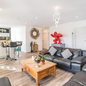 - Luxueux Casa Selva - Parking Gratuit - Spacieux - Balcon - Wifi Viriat
